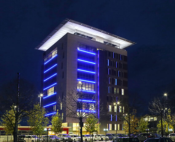 blu-palace-night
